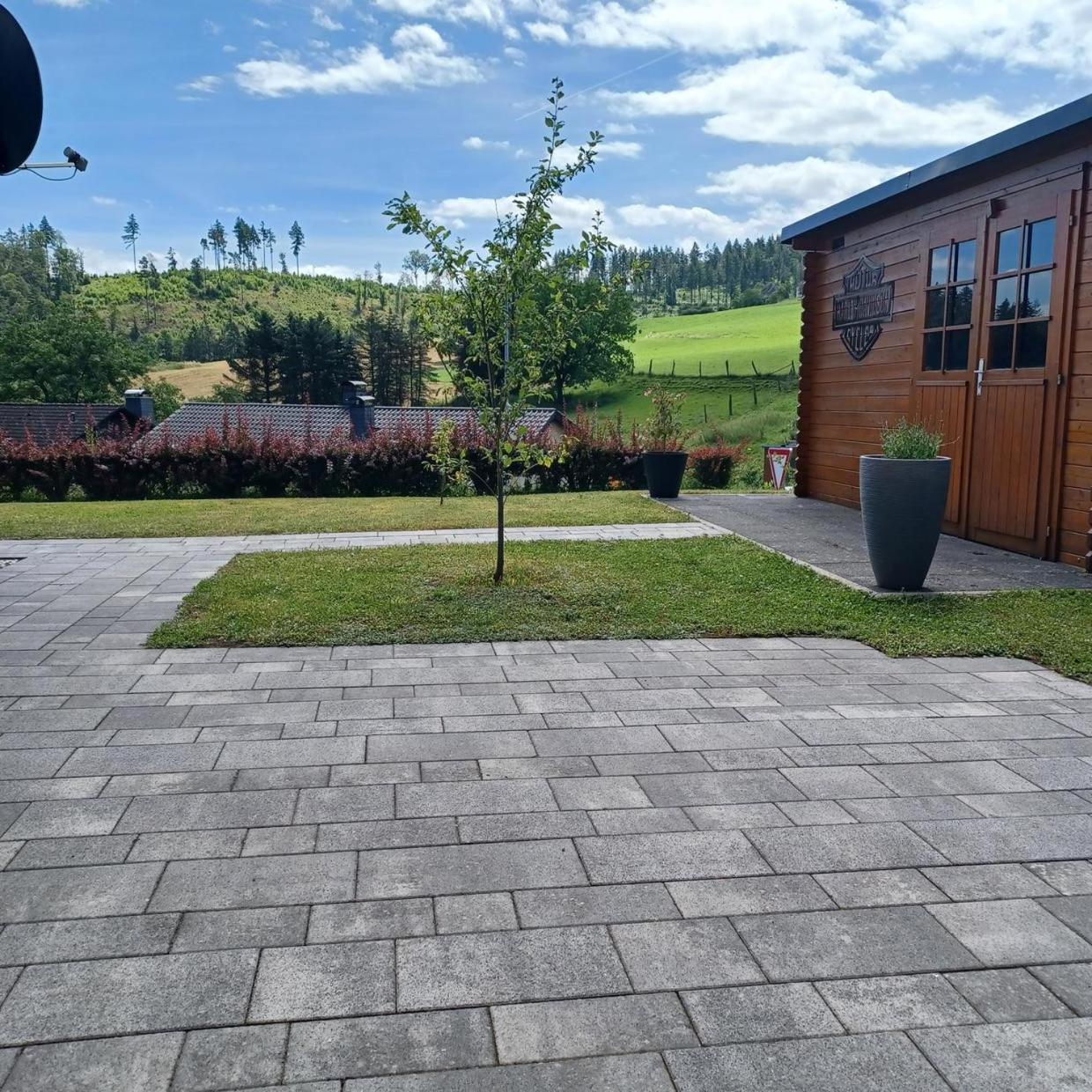Ferienwohnung Im Wiesenrain Hausen-Wied Exterior photo