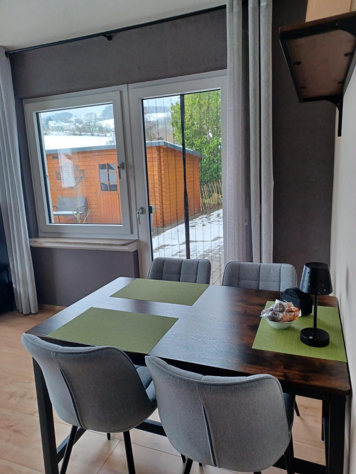 Ferienwohnung Im Wiesenrain Hausen-Wied Exterior photo